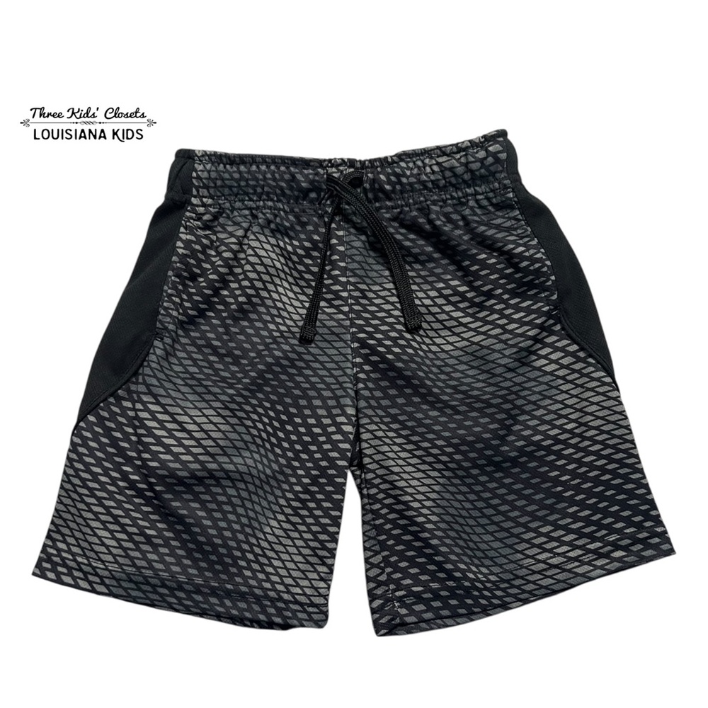 Runway Boys 6Y Black & Grey Print Athletic Shorts